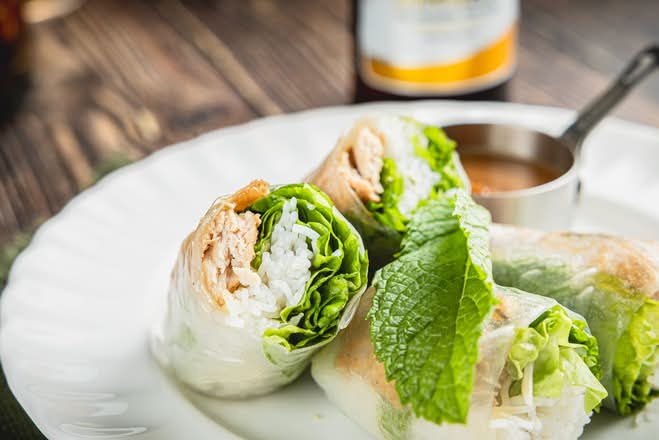 Grilled Chicken Soft Roll (2 rolls)