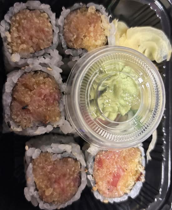 C9. Spicy Tuna Roll