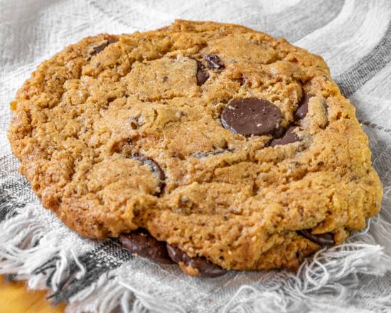 Chocolate Chip Walnut Cookie
