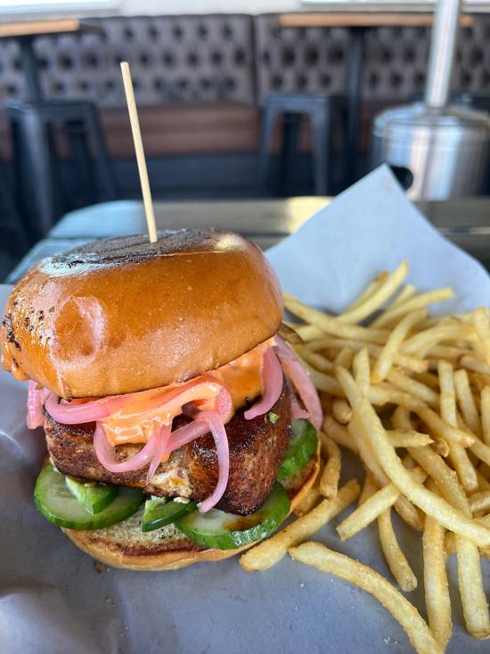 AHI BAHN MI BURGER