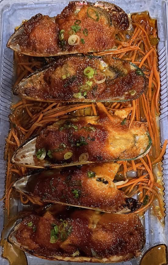Green Mussels Dynamite