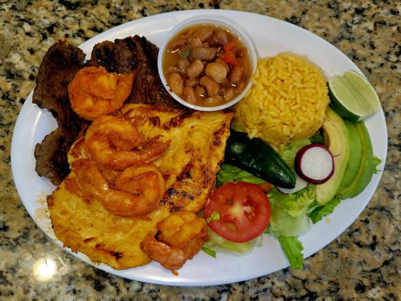 Plato Los 3 Pinos