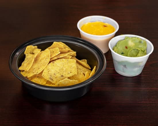 Queso & Chips