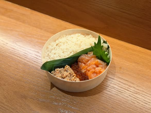 Salmon - Handroll