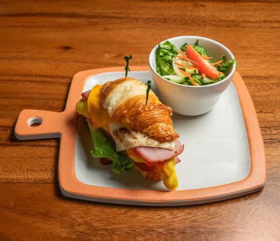 Egg, Ham & Cheese Sandwich