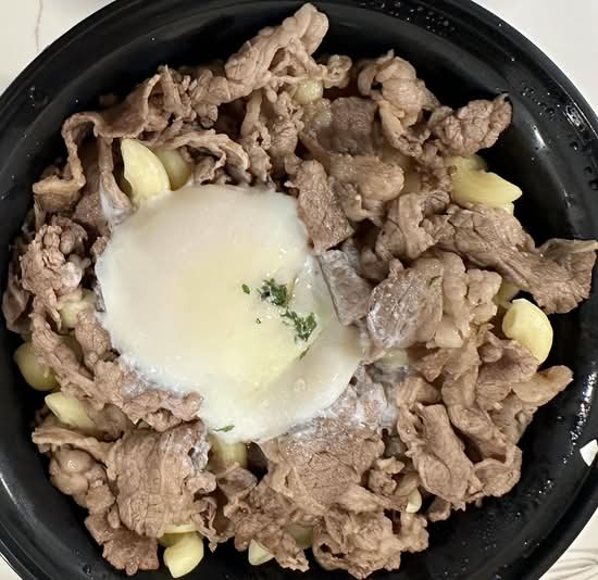 Beef Macaroni with Egg