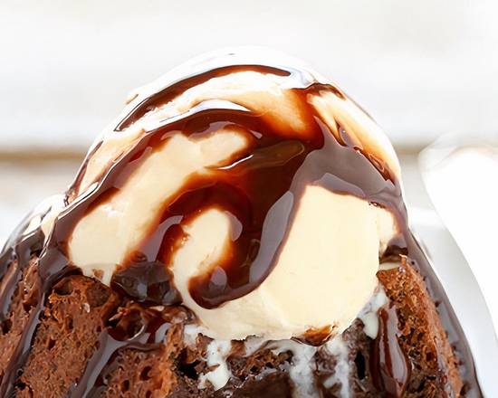 MOLTEN CHOCOLATE CAKE