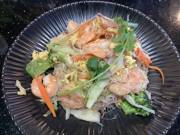 Shrimp chow mei fun