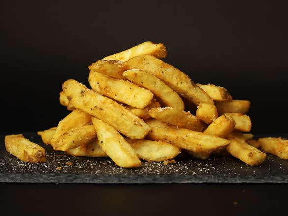 BOARDWALK FRIES W/SEA SALT - MEDIUM.