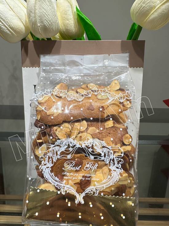 Almond Cookie