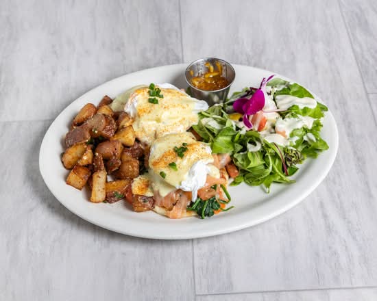 Smoked Salmon Benedict