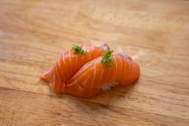 Salmon Nigiri