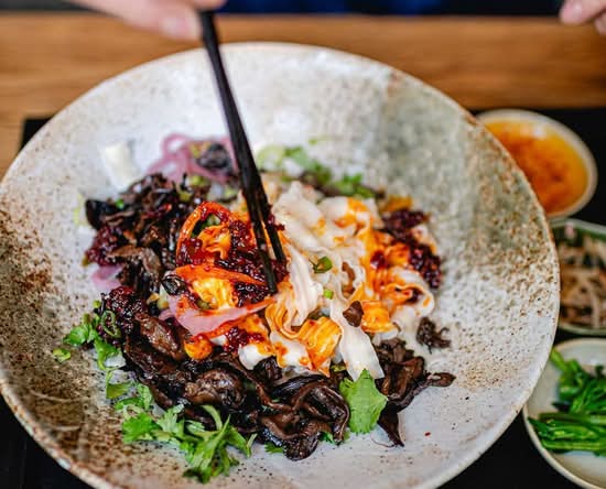 Spicy Scallion Noodle