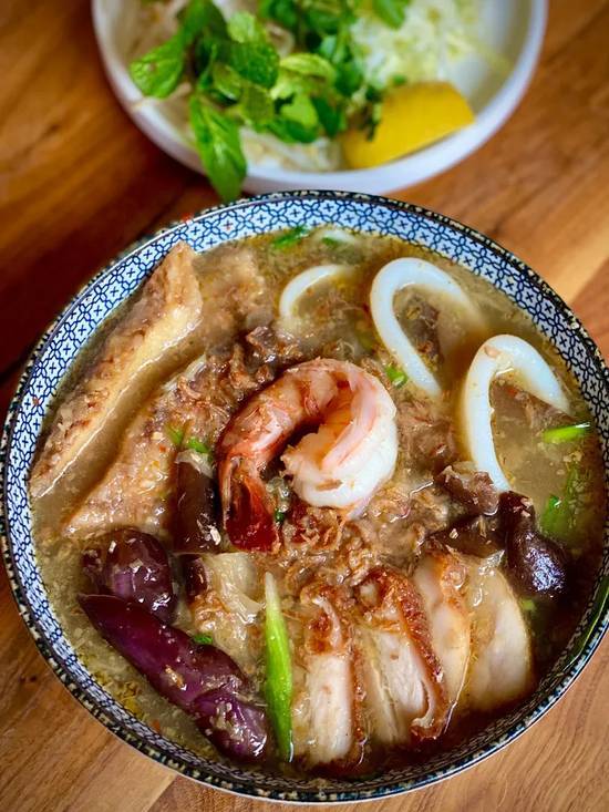 Bún Mam