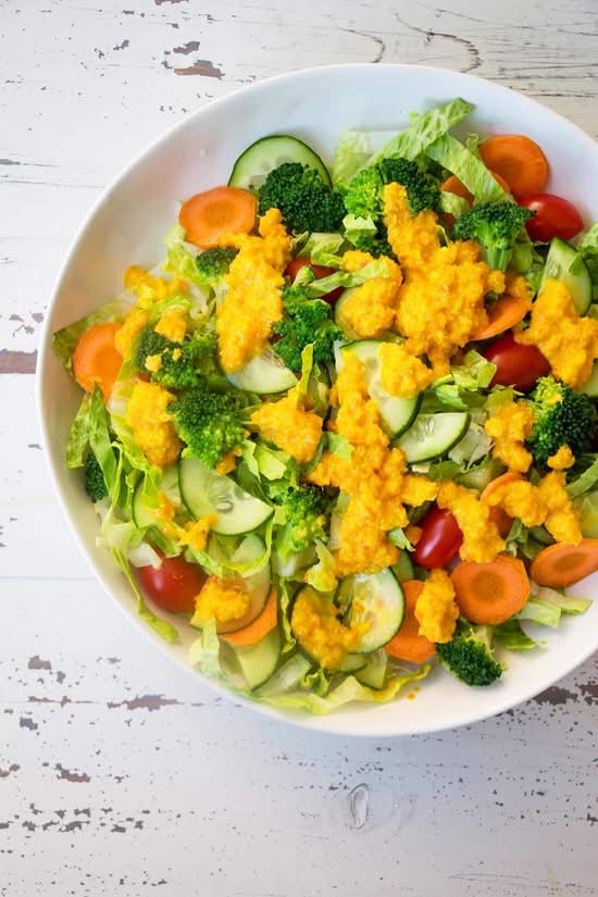 Garden Salad with Avocado