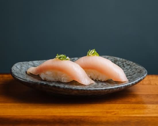 Hamachi (Yellowtail) Sushi