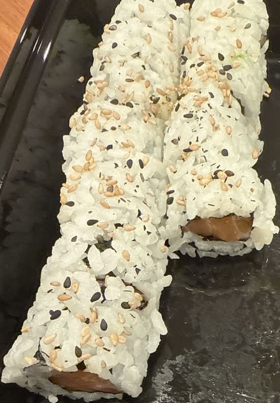 Salmon Roll (Take Out)