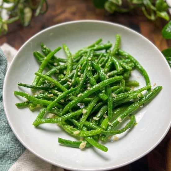 Garlic String Beans