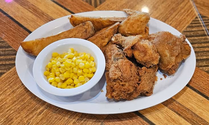 Broasted Chicken Dinner
