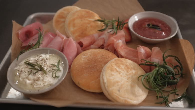 Burrata e ham