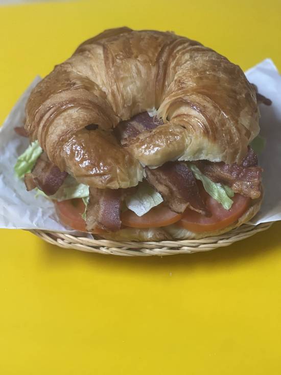 B, L,T Croissant