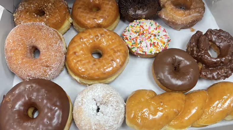 Half dozen Regular Mixed Donut