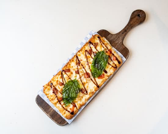 Margherita Flatbread