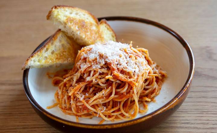 Kid's Tomato Spaghettini
