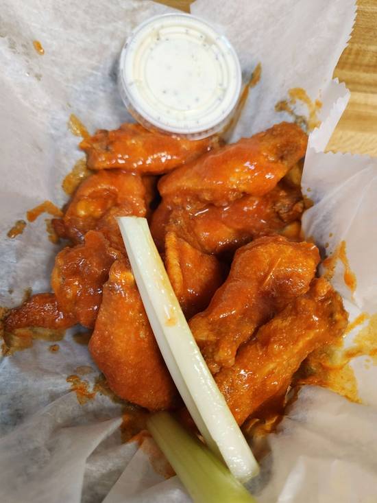100 Wings