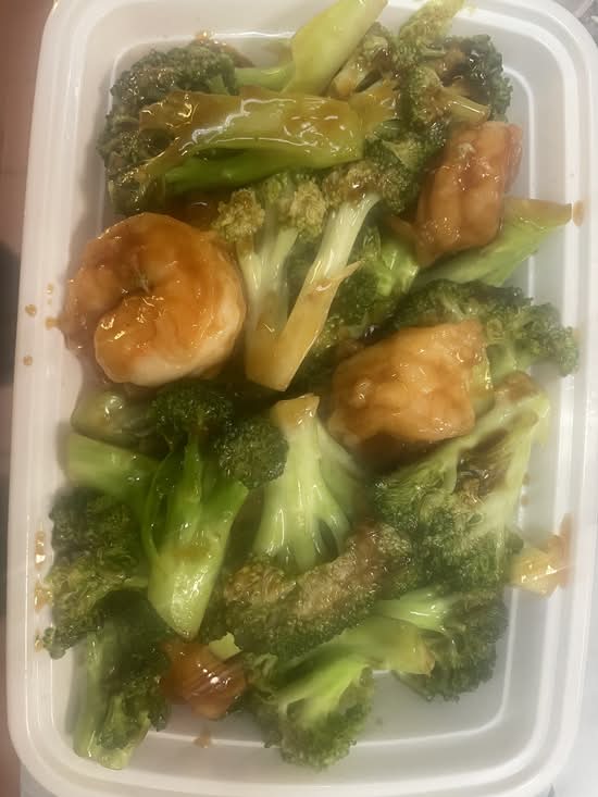 121. Shrimp with Broccoli