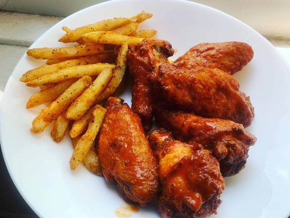 6 Wings W/ Fries
