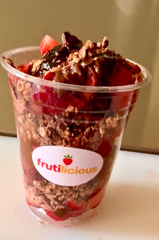 Crunchy Nutella Strawberry Cup