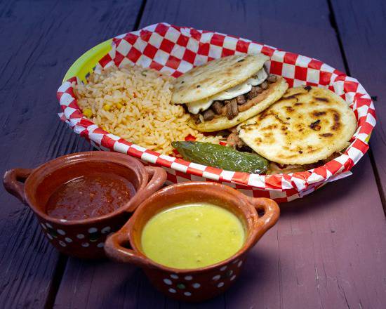 2 Gorditas
