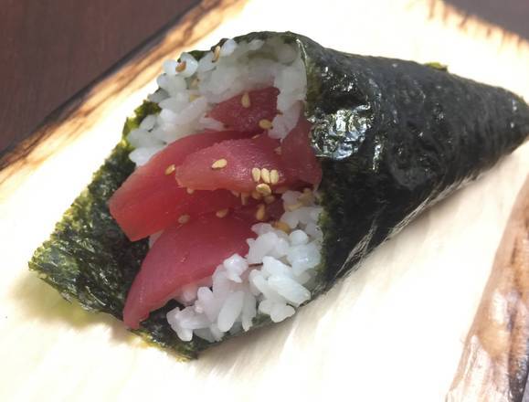 Tuna Avocado hand roll
