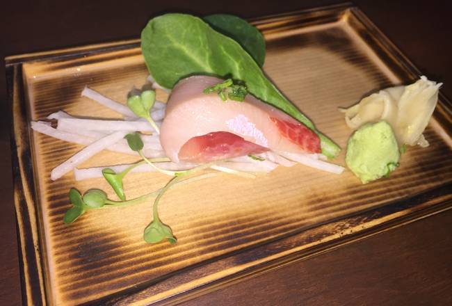 Hamachi Sashimi
