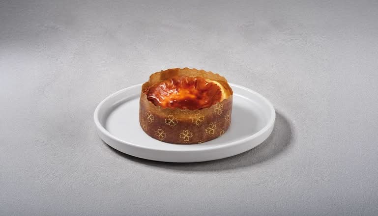 Basque Cheesecake + Mango Chucks