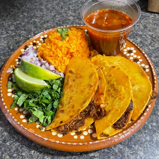 QUESABIRRIA PLATE