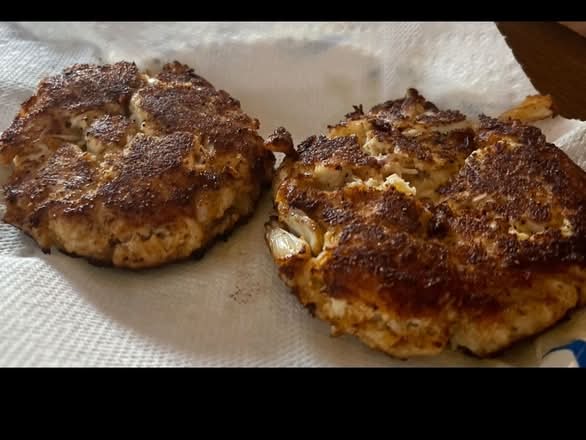 Crab Cake Dinner (2 Pieces)