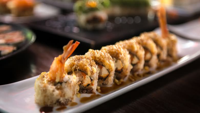 SHRIMP TEMPURA ROLL COMBO