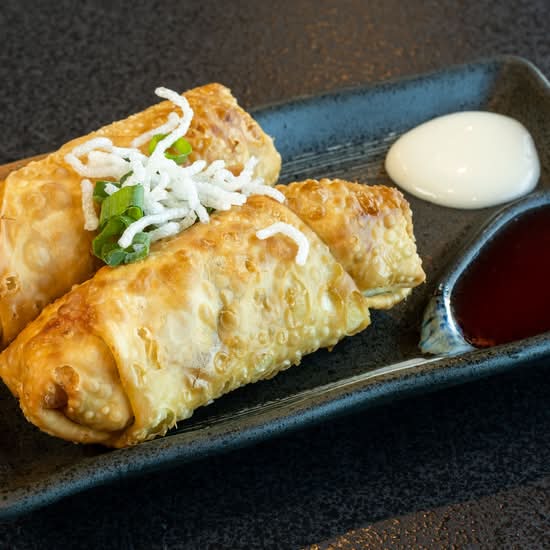 Egg Roll (1 pc)