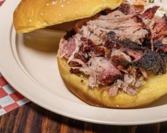 Pulled Pork Po Boys