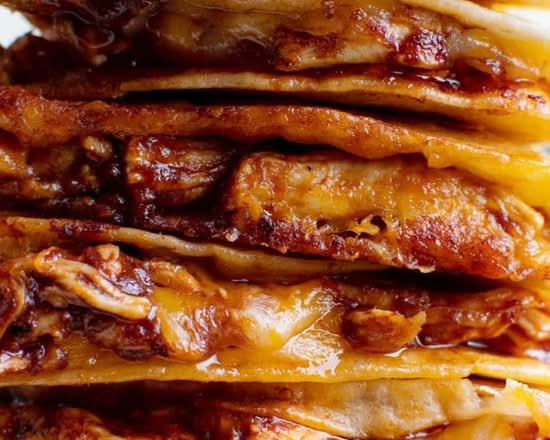 BBQ Quesaboneless - Quesadilla