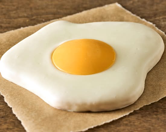 White Chocolate Egg Sugar Cookie