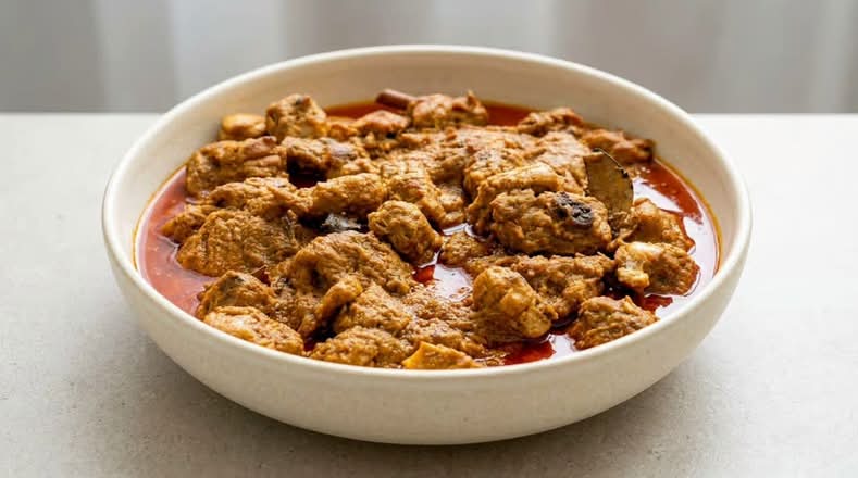 CHICKEN CURRY