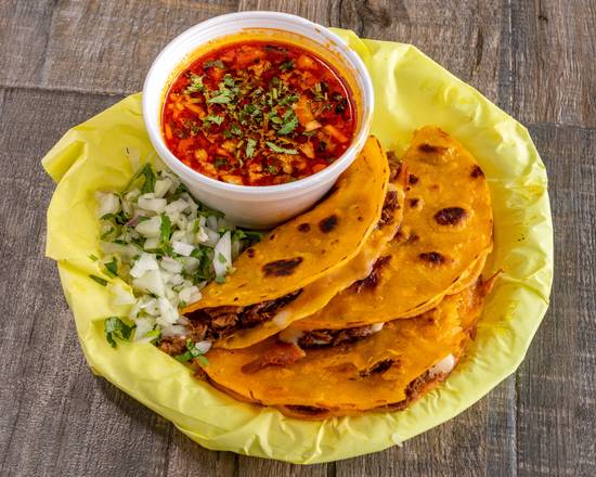 Quesabirria (3) tacos & consome