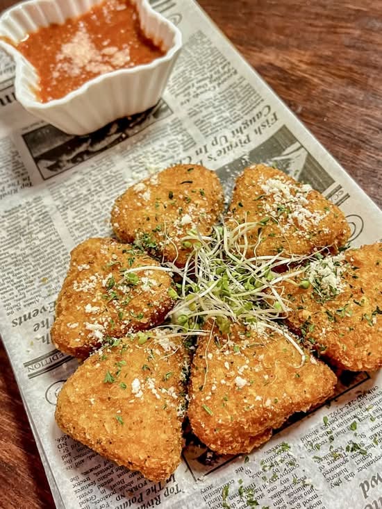 Mac and Cheese Bites