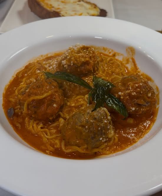 Spaghetti Con Polpette