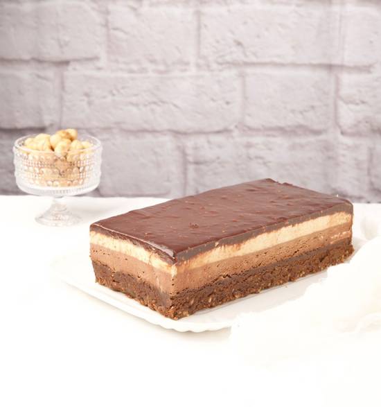Small Hazelnut Cake