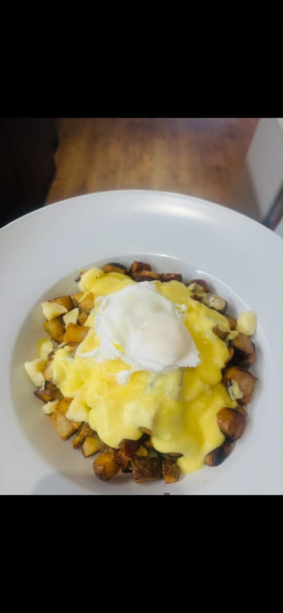 Breakfast Poutine
