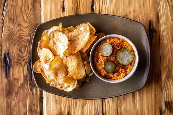 CHICKEN & CHEESE DIP